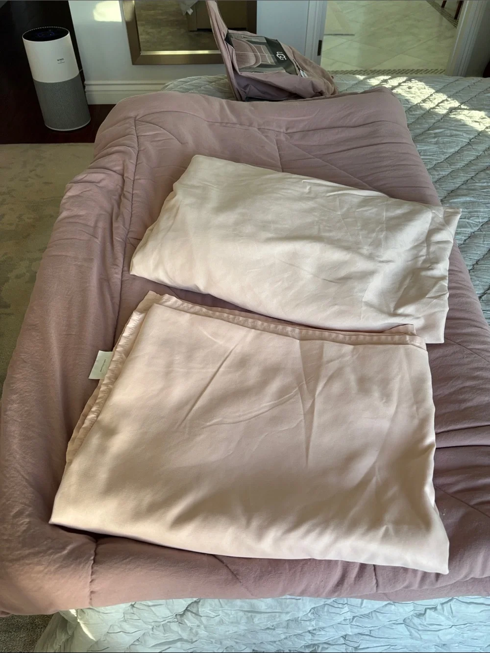 Dorm Set UGG Corey Reversible Comforter Set in Blush & Sheets